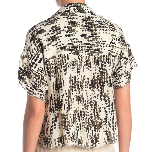 NWOT Cloth & Stone Rayon Camo Button Down Shirt - Picture 5 of 6